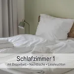 Benville Bv01 - Ideal Fuer 4-6 Personen - Wlan, Waschmaschine, Parkplatz - 2 Schlafzimmer - 1 Km Zum Bahnhof - Ruhige Lage *