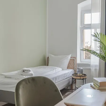 Benville - Free Parking - Nespresso Kaffee - Stylisch Apartment