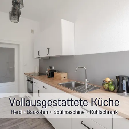 Apartamento Benville - Ideal Fuer 4-6 Personen - Wlan, Waschmaschine, Parkplatz - 2 Schlafzimmer - 1 Km Zum Bahnhof - Ruhige Lage