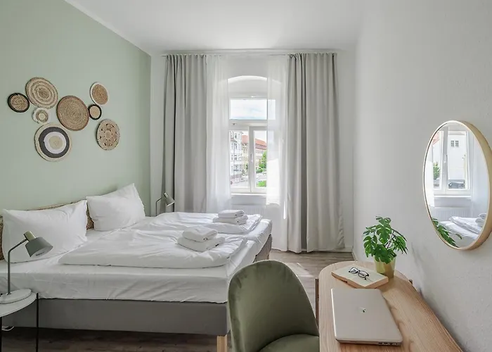 Apartment Benville Bv01 - Ideal Fuer 4-6 Personen - Wlan, Waschmaschine, Parkplatz - 2 Schlafzimmer - 1 Km Zum Bahnhof - Ruhige Lage Meissen