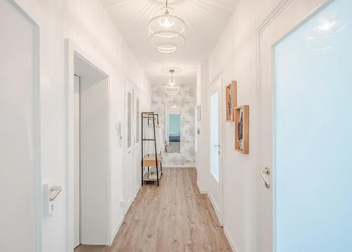 Benville Bv01 - Ideal Fuer 4-6 Personen - Wlan, Waschmaschine, Parkplatz - 2 Schlafzimmer - 1 Km Zum Bahnhof - Ruhige Lage Meissen