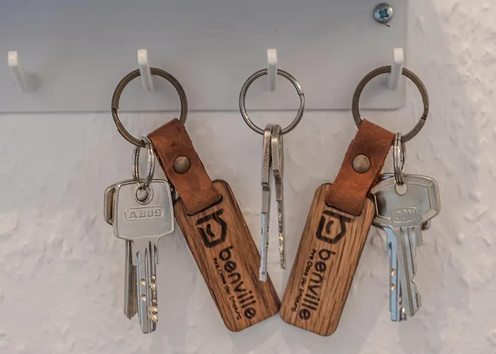 Benville Bv01 - Ideal Fuer 4-6 Personen - Wlan, Waschmaschine, Parkplatz - 2 Schlafzimmer - 1 Km Zum Bahnhof - Ruhige Lage *