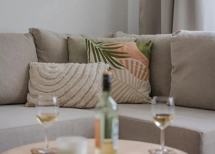 Benville Bv01 - Ideal Fuer 4-6 Personen - Wlan, Waschmaschine, Parkplatz - 2 Schlafzimmer - 1 Km Zum Bahnhof - Ruhige Lage