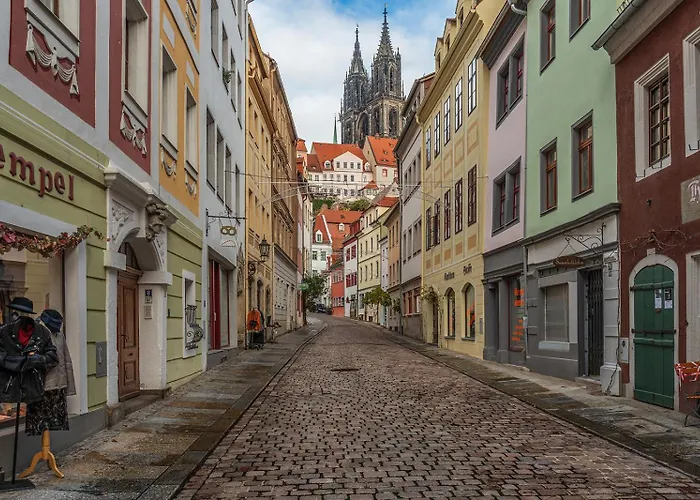 Benville Bv01 - Ideal Fuer 4-6 Personen - Wlan, Waschmaschine, Parkplatz - 2 Schlafzimmer - 1 Km Zum Bahnhof - Ruhige Lage Apartment